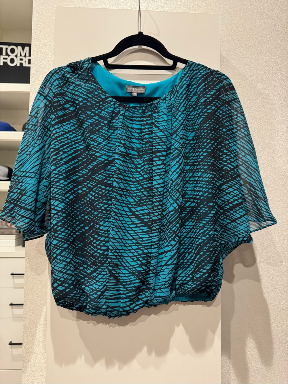 Vince Camuto Teal and Black Patterned Flutter Sleeve Blouse